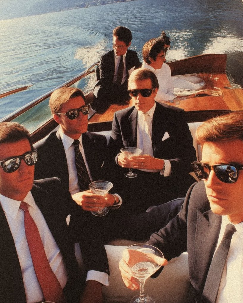 How life feels when the whole friend group is right-wing