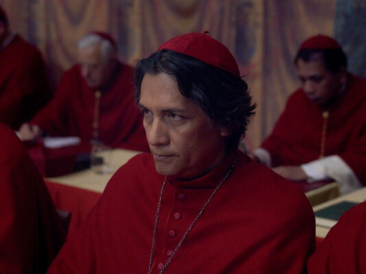 meu deus do céu a pauta ainda é marcas e área vip???????? bora falar de conclave