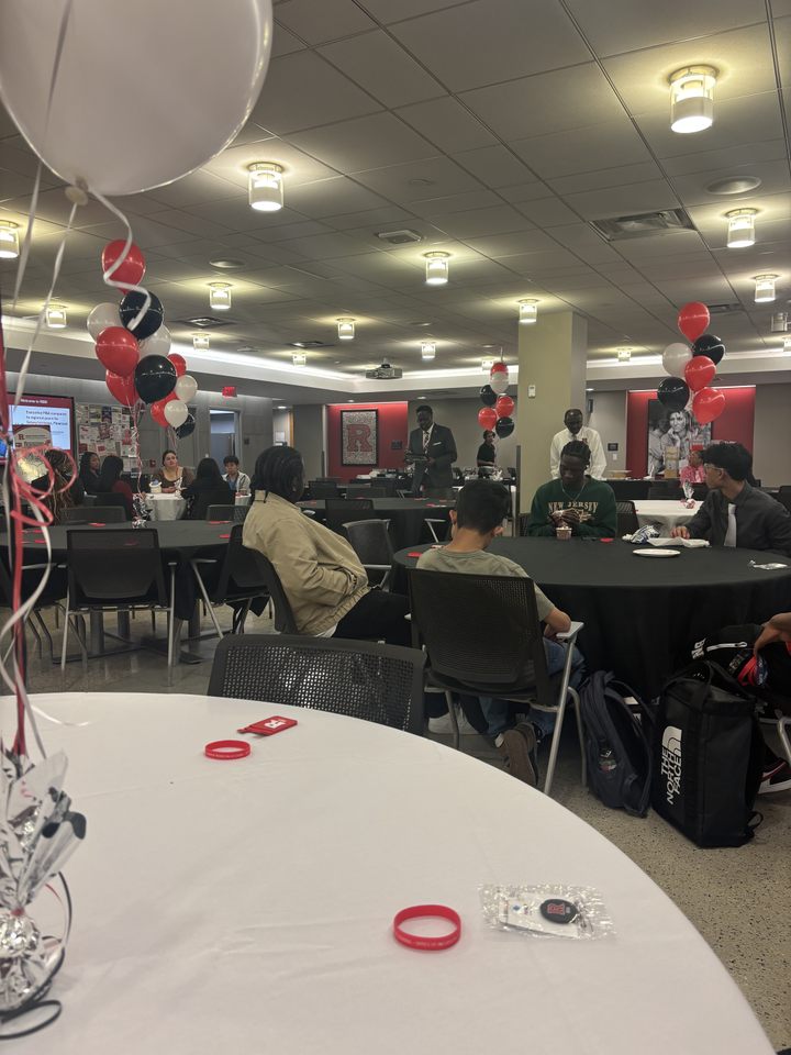 #RBSStrong What an exciting time we had at the 2025 Colorful 💡Connections networking and community-building event for students, faculty, and staff hosted by the RBS Office of Inclusion, Diversity, Equity, and Access! go.rutgers.edu/7v2dw7hv #RutgersBusiness