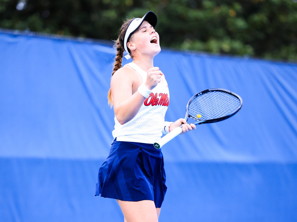 Camp in the Sip 🎾 

Camps are filling up! Secure your spot now ⬇️ 

🔗 rebs.us/442g4Xa