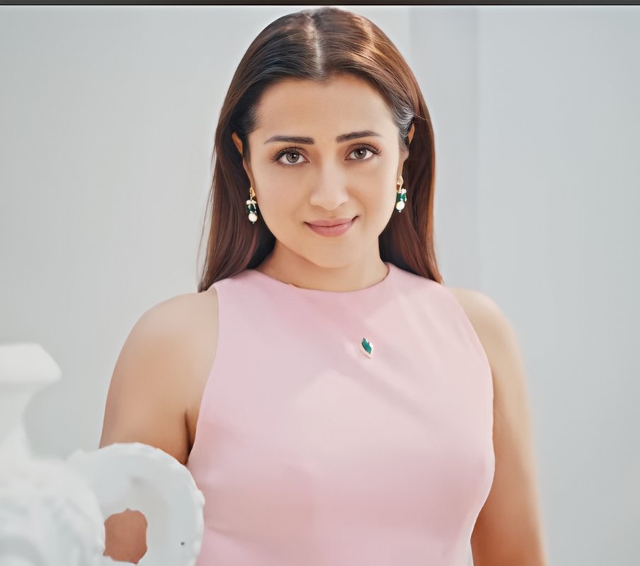 abi_trish's tweet photo. Beautiful #Southqueen @trishtrashers 
#Trisha #Trishakrishnan https://t.co/FrGLAiA8lJ