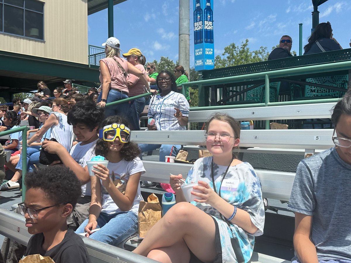NISDBernalCounseling (@bernalcounselor) on Twitter photo Our #S2S top 55 members went to the <a href="/missionsmilb/">San Antonio Missions Baseball</a> game today! They won prizes, got lunch, and enjoyed the sunshine. ⚾️☀️ <a href="/JMendez_81/">Jose Mendez</a> Our #S2S top 55 members went to the <a href="/missionsmilb/">San Antonio Missions Baseball</a> game today! They won prizes, got lunch, and enjoyed the sunshine. ⚾️☀️ <a href="/JMendez_81/">Jose Mendez</a>