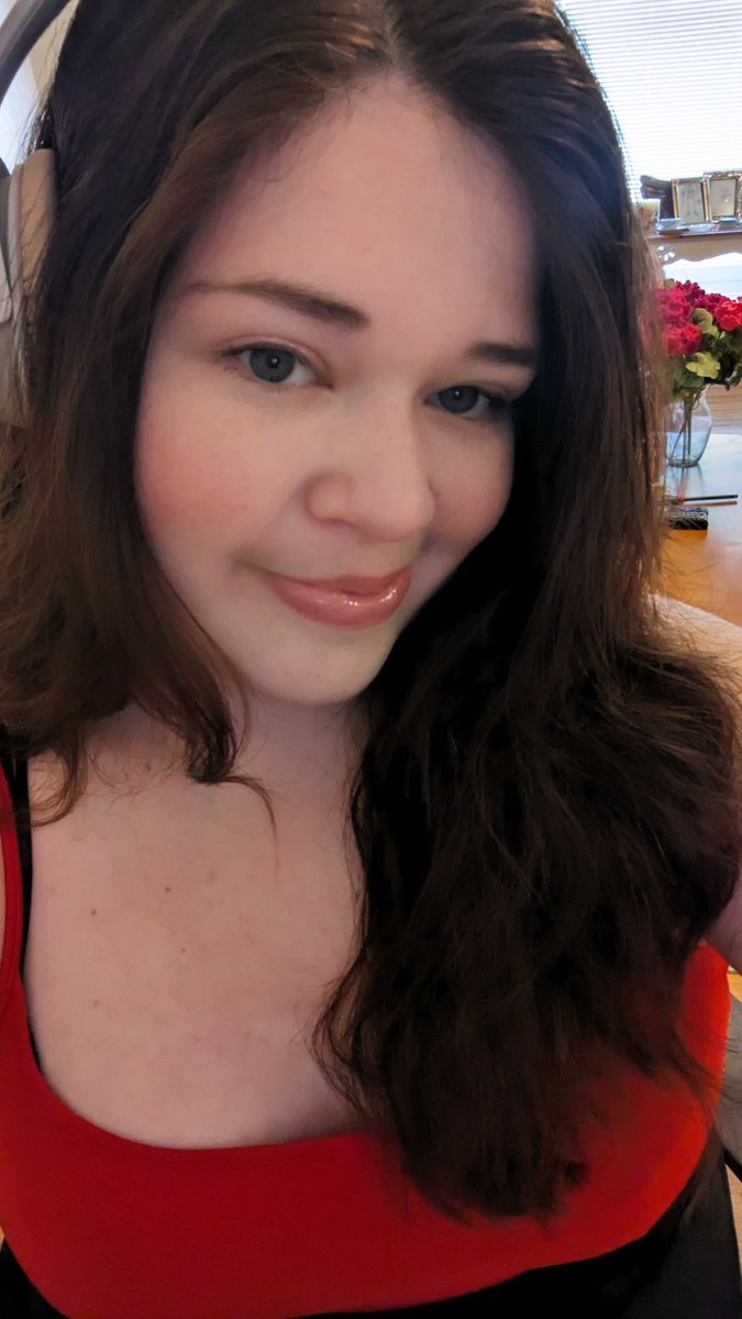 RubyInPixels's tweet image. Playing 7th Guest with my pal @Cressup I even matched my outfit colors. Twitch.tv/cressup