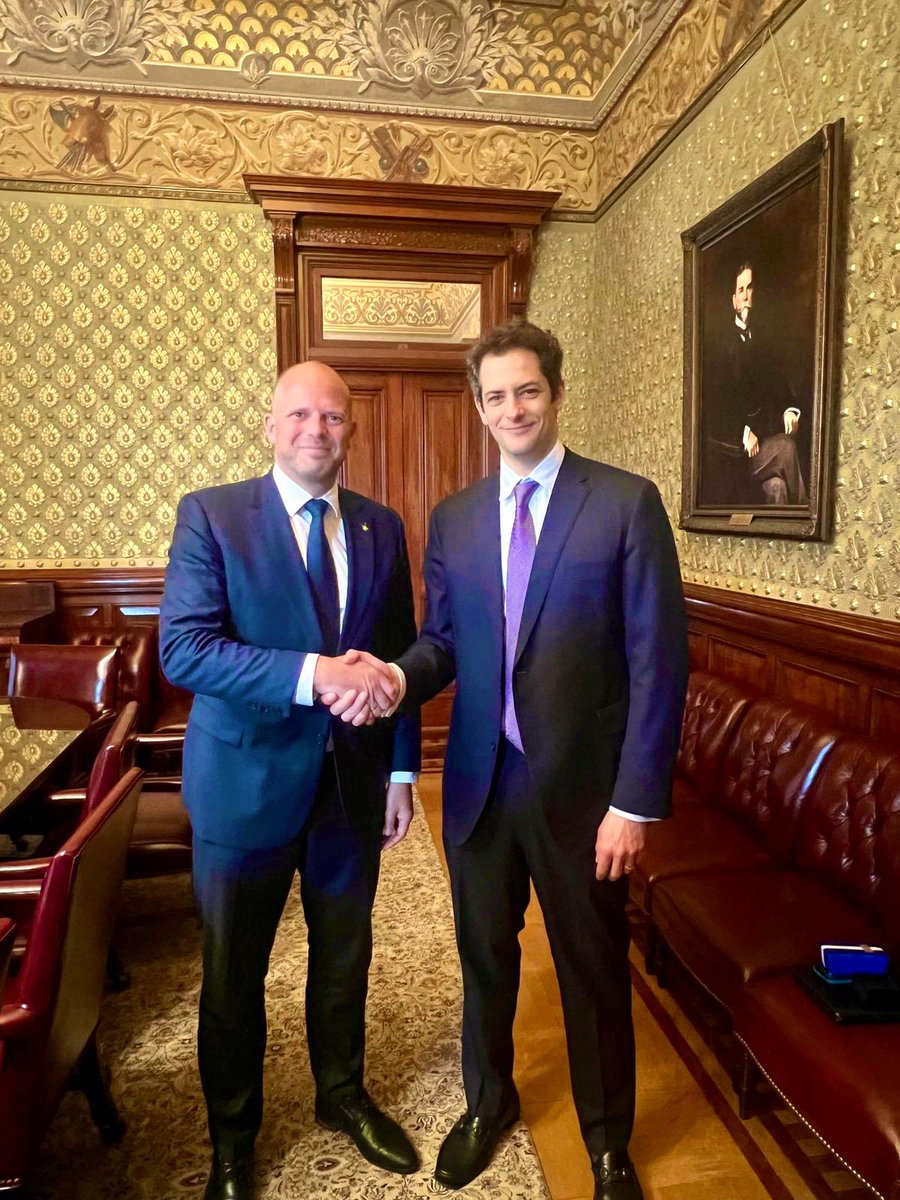 Theo Francken (@franckentheo) on Twitter photo Great to meet <a href="/AndrewLPeek/">Andrew Lewis Peek</a> , Senior Director Europe & Russia at the White House National Security Council.
We discussed international security and Belgium's efforts to enhance defense spending and capabilities. Important conversations for a stronger transatlantic alliance. Great to meet <a href="/AndrewLPeek/">Andrew Lewis Peek</a> , Senior Director Europe & Russia at the White House National Security Council.
We discussed international security and Belgium's efforts to enhance defense spending and capabilities. Important conversations for a stronger transatlantic alliance.