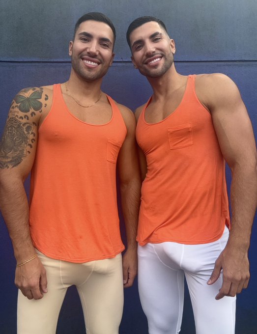 Watch Twin fitness's leaked NSFW photo on TwXstars