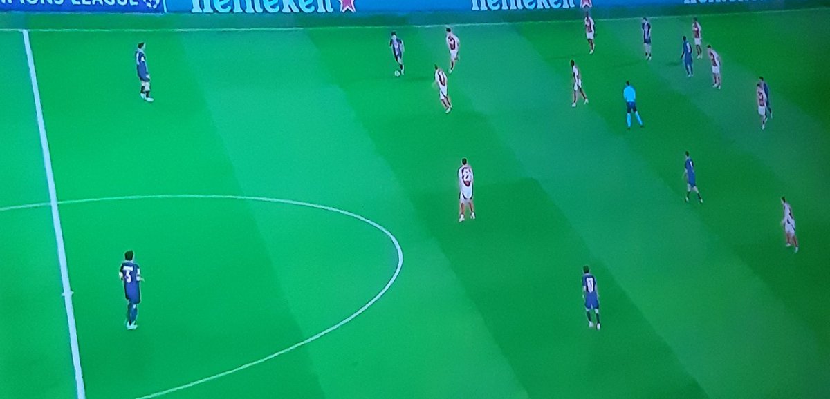 La historia parece repetirse 24 horas después. El Arsenal es el Barça, el PSG el Inter y Donnaruma es Sommer.