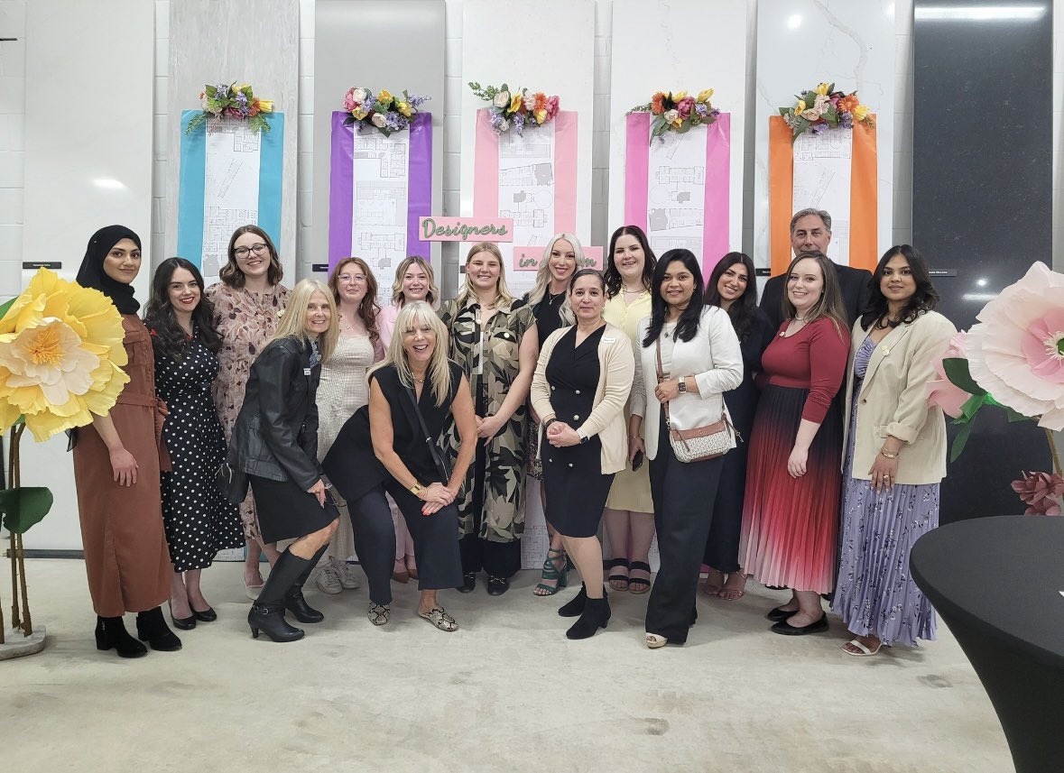 PlusVGArchitect's tweet image. “I went to Conestoga college BID Grad Gala, to present awards to their two best graduating students”.  - Priyanka Shukla, interior design associate 
As sponsors of the +VG Interior Design Award, we want to congratulate all graduates. #+VG #Conestoga #interiordesign #proudsponsors