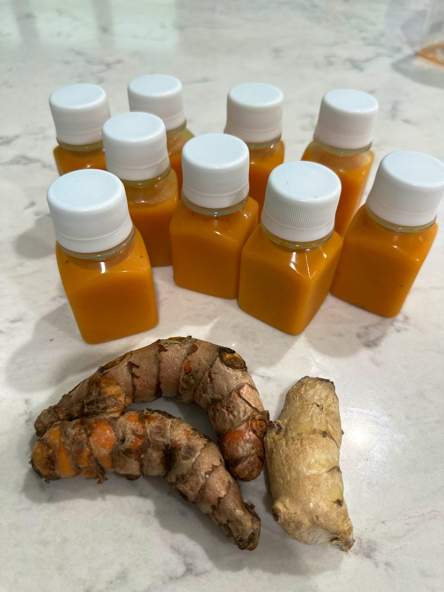 AnnaBanana tweet media