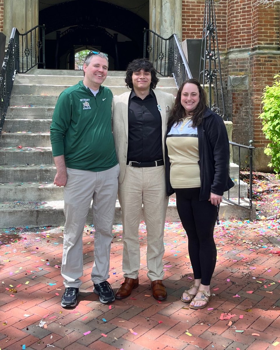 The coaching staff was able to stop by and support Isiah today. He took his oral comps and passed with distinction. 

We are proud of you. Excited to see you thrive at Marshall University as you step into your next chapter!! 🎉🦬

#acCOMPlished #ONEbethany #senior #bethanymvb