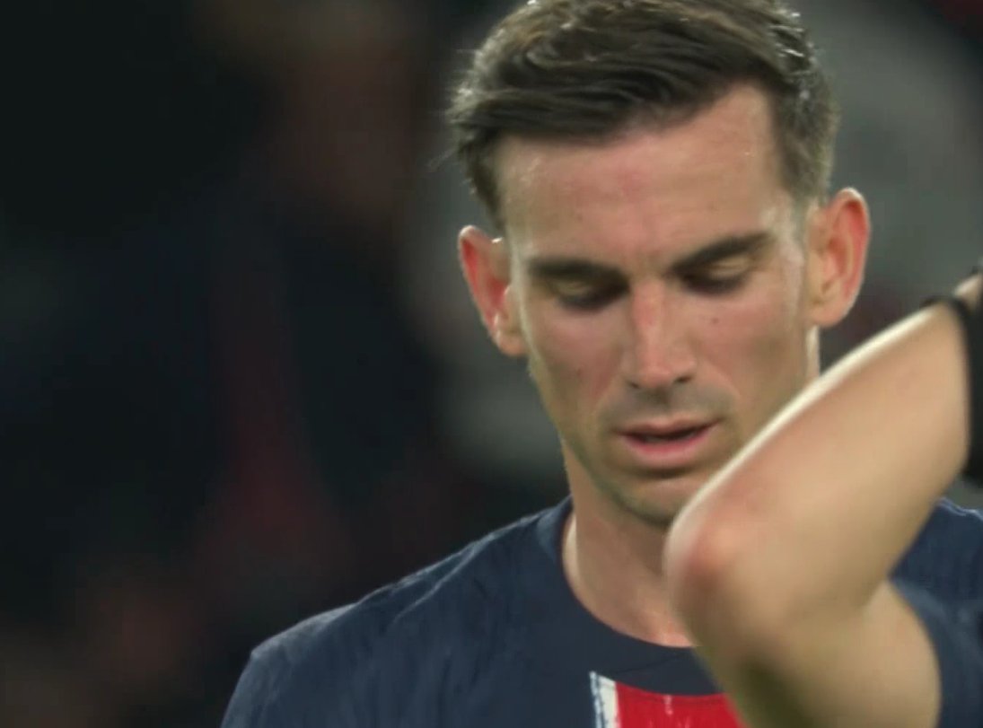 TheRevue's tweet image. HT at the Parc des Princes. Fabian Ruiz with the brilliantly taken opener. Arsenal were dominant for the first 15 minutes until Ruiz&apos;s goal. Far from over as we saw from the San Siro in the second half yesterday evening #ChampionsLeague #Arsenal #PSG