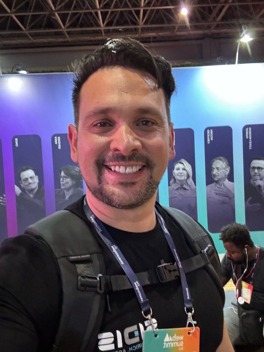 sidisdata's tweet image. Brazil is now part of our international roadmap—and SIDIS is ready to make an impact.

After an intense and fruitful agenda that started in Switzerland on April 27th, our Growth Director @Carlos Márquez successfully represented SIDIS® at #WebSummitRio2025.

Next stop:…