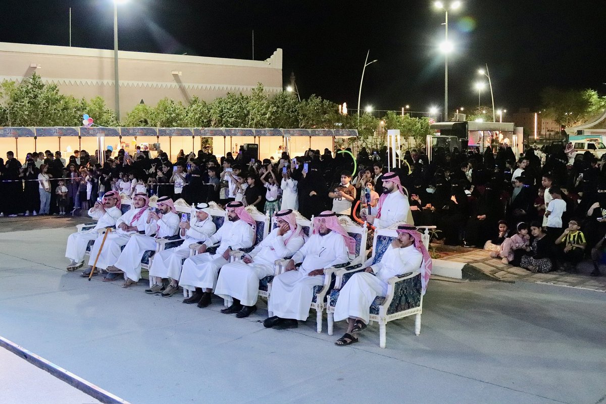 اليوم السابع الاربعاء تواجد 
 النجم زايد بن سابر على مسرح 
#مهرجان_صيف_البدائع46 
 وحضور مميز  . 

#القصيم