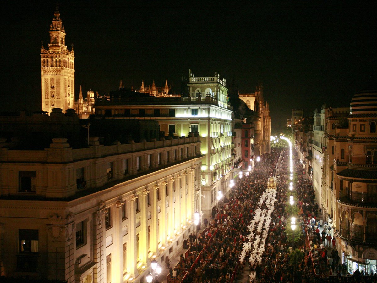 acunismo's tweet photo. -La mejor Semana Santa del mundo.
-La mejor feria del mundo.
-La mejor rivalidad del mundo.
-El mejor clima del mundo.

SEVILLA la mejor ciudad del mundo. https://t.co/FDKVtYMQDm