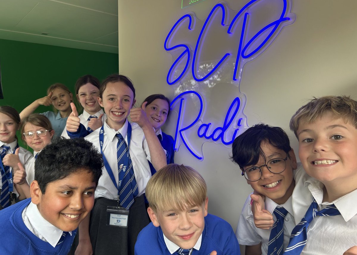 LEOacademies's tweet photo. 📸 We’re so proud of our #SCPRadio team!

Listen Live 👉 https://t.co/ir9GAjqoU0

Podcasts 👉 https://t.co/1FzDPbVVZo

Show #️⃣4️⃣ https://t.co/hgD1um14uD

@leoradiostation @mixcloud 📻 🎙️ https://t.co/FOYoIkz3hc