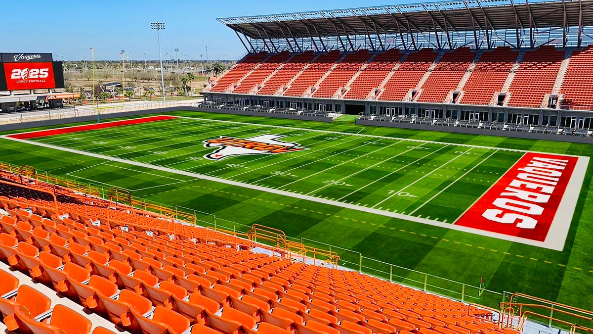 Jackson Forté (@jacksonforte18) on Twitter photo After an amazing conversation with Coach Lockhart I’m grateful to have received my 5th D1 offer from <a href="/UTRGVFootball/">UTRGV Football</a>
<a href="/COACH__LOCK/">James Lockhart IV</a> <a href="/cocfb/">Cougars Football</a> <a href="/CoachICOC/">Coach Iacenda</a> <a href="/DCorbet55/">Coach Corbet</a> <a href="/CoachKellyCOC/">EK</a> <a href="/Reno818/">Reno Watkins</a> <a href="/CoachSethAdam3/">Seth Oseransky</a> <a href="/JUCOFFrenzy/">JUCO Football Frenzy</a> <a href="/JuCoFootballACE/">JuCo Football Forer</a>
#RallyTheValley #WinToday After an amazing conversation with Coach Lockhart I’m grateful to have received my 5th D1 offer from <a href="/UTRGVFootball/">UTRGV Football</a>
<a href="/COACH__LOCK/">James Lockhart IV</a> <a href="/cocfb/">Cougars Football</a> <a href="/CoachICOC/">Coach Iacenda</a> <a href="/DCorbet55/">Coach Corbet</a> <a href="/CoachKellyCOC/">EK</a> <a href="/Reno818/">Reno Watkins</a> <a href="/CoachSethAdam3/">Seth Oseransky</a> <a href="/JUCOFFrenzy/">JUCO Football Frenzy</a> <a href="/JuCoFootballACE/">JuCo Football Forer</a>
#RallyTheValley #WinToday