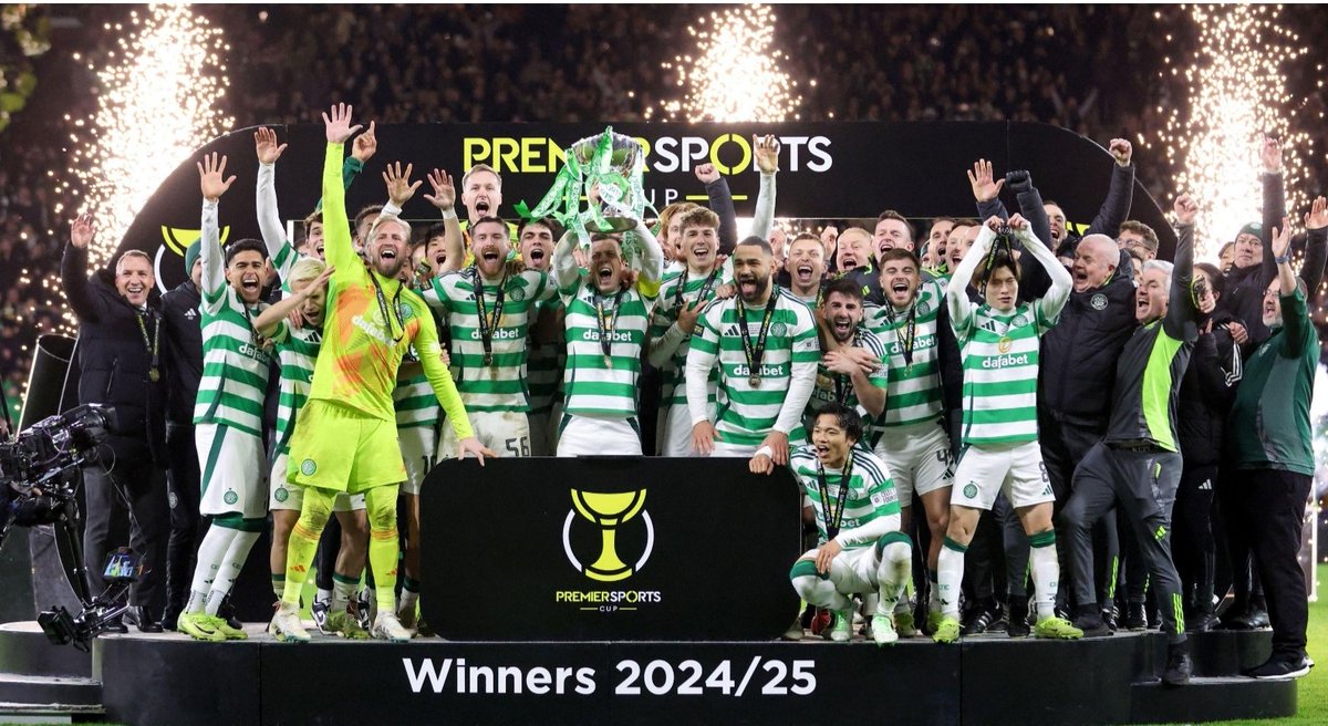 RTs appreciated. 👍

The League Cup will be available for a photo opportunity inside Jock Stein Lower concourse before Saturday's match.
11am- 1pm 🏆🍀
The 'Warm Up Area' facility offers supporters with matchday tickets early access to the stadium with food and beverage options.