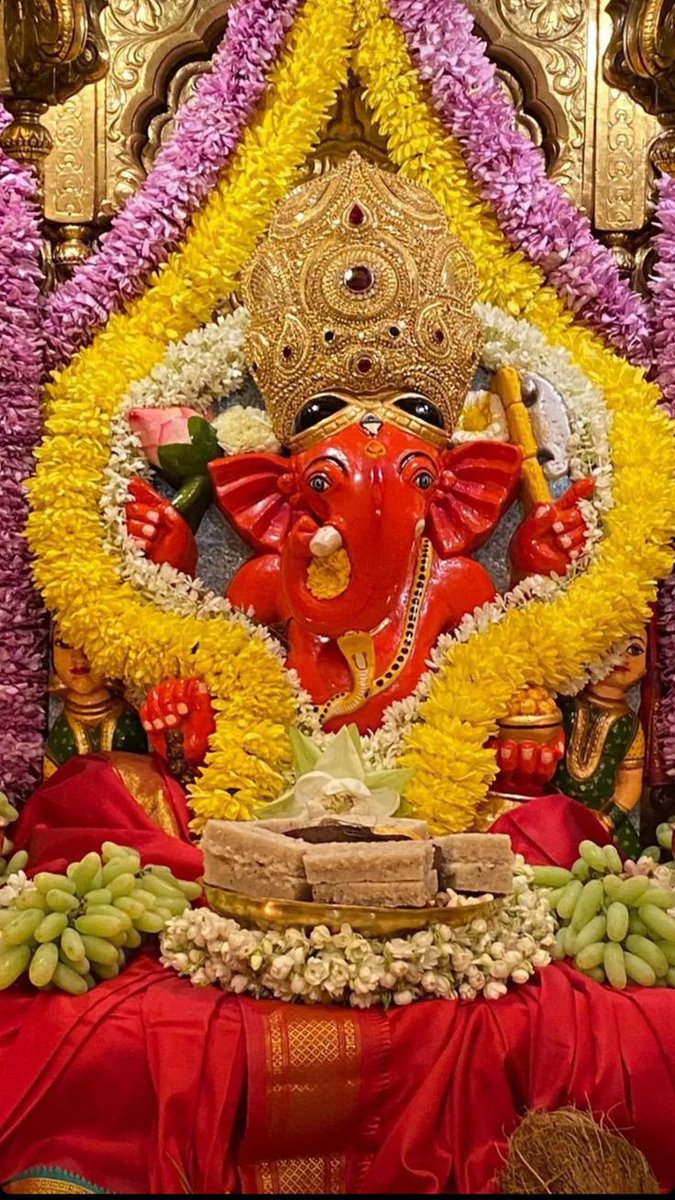 जीवन में कष्ट आए घबराएं नहीं शांति और धैर्य के साथ चलते रहे सफलता मिलेगी 
गणपति बप्पा मोरिया जय श्री गणेश