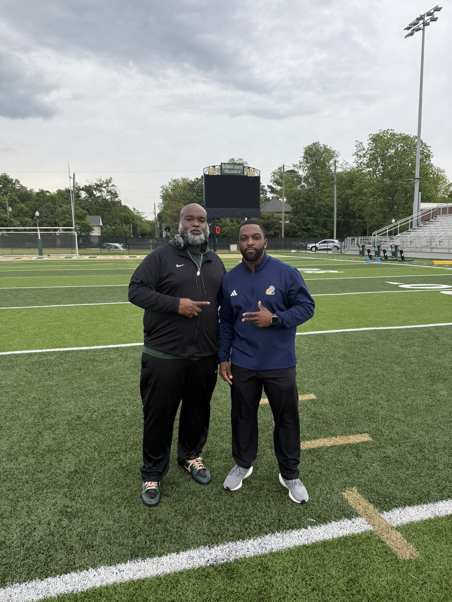 Coach Clarence Williams, M.Ed (@c_williams_fb) on Twitter photo Would like to thank <a href="/CoachKenLucky/">Kenny Lucky</a> from the <a href="/GoMocsFB/">Chattanooga Football</a> for stopping by “The Castle” this evening to check in on the #1stAvenueBoyz! #ComeToTheCastle #RecuitTheWood #RecruitTheCastle #Recruit1stAvenue Would like to thank <a href="/CoachKenLucky/">Kenny Lucky</a> from the <a href="/GoMocsFB/">Chattanooga Football</a> for stopping by “The Castle” this evening to check in on the #1stAvenueBoyz! #ComeToTheCastle #RecuitTheWood #RecruitTheCastle #Recruit1stAvenue