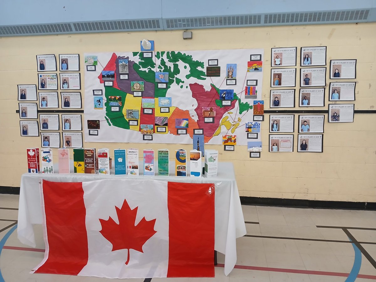 Honoring the Jubilee Year with pride! Our students showcased their creativity and love for Canada through their inspiring product, which displays a celebration of faith, culture, and unity. #JubileeYear #CatholicEducation #StudentShowcase #ProudlyCanadian <a href="/roch_we/">St.Roch @TCDSB</a> <a href="/PPaolitto/">P. Paolitto</a>