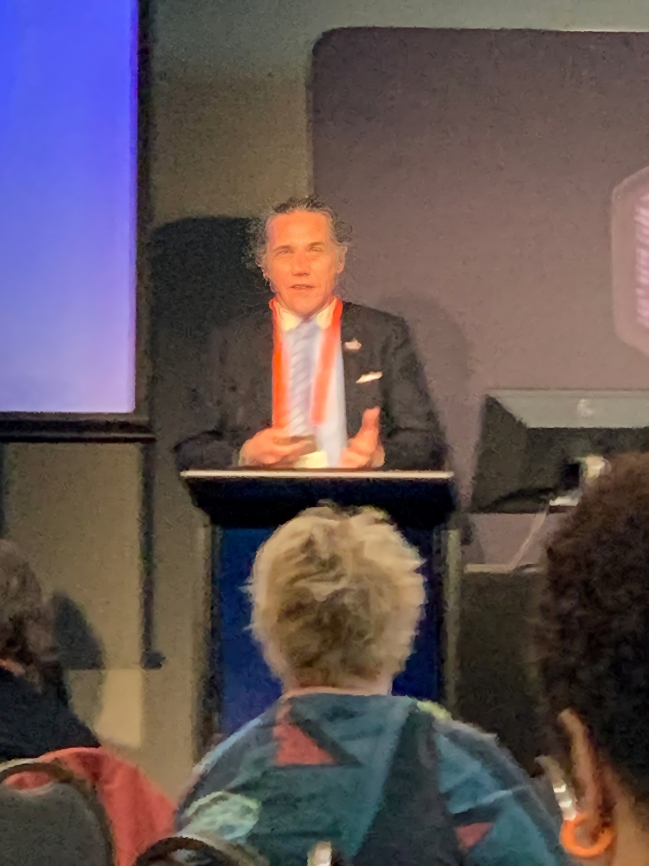 Public Spectrum tweet media