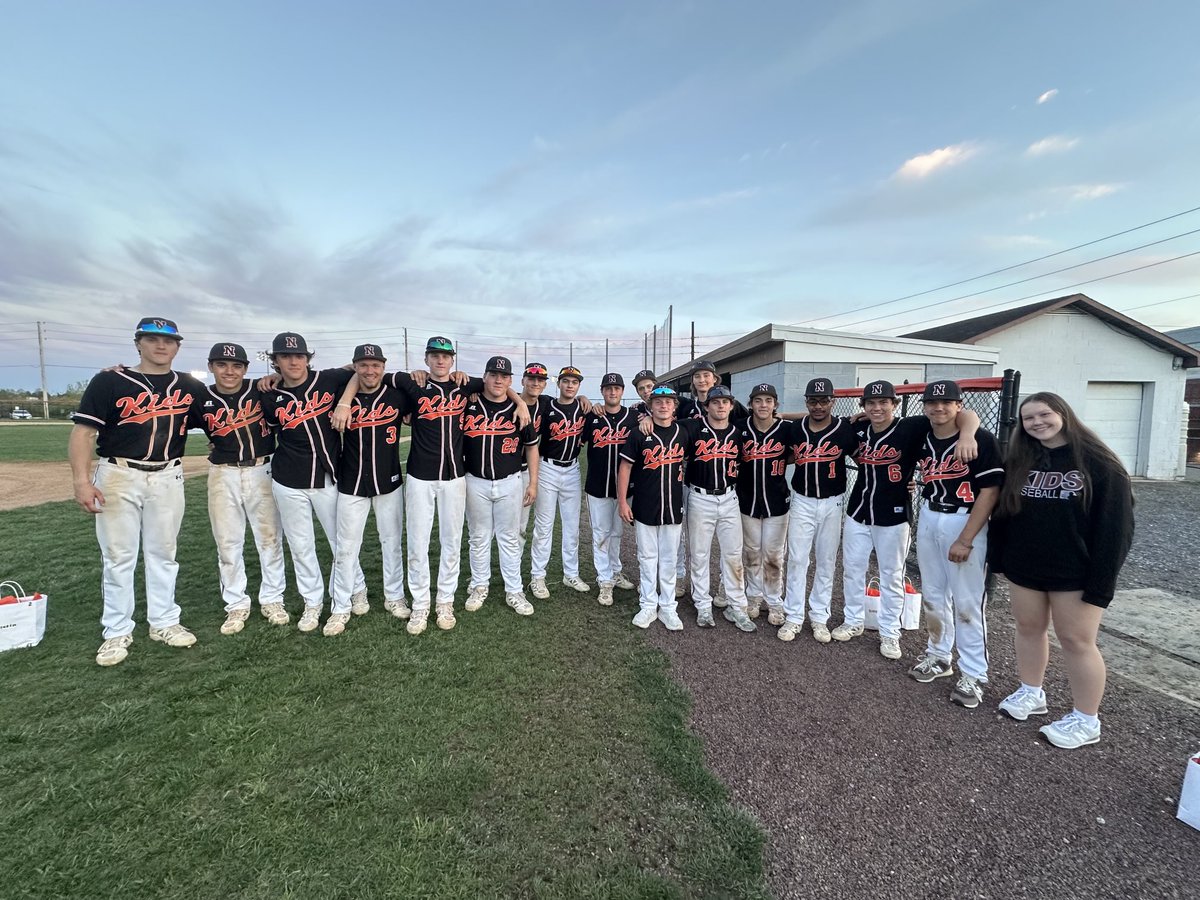 Final win of the season, #8. Not the way we wanted the season to go. But the kids persevered and never gave up. Proof of that again tonight. Down 3-1 going to the bottom of the 6, the guys came through and scored 3 to go up 4-3. Then shut the door in the 7th. #KKidPride 🟠⚫️⚾️