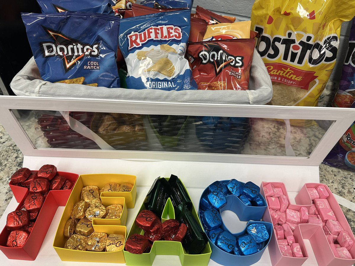 Happy Teacher Appreciation Week! It has been an extraordinary week at Mawbey! THANK YOU <a href="/Mawbey1Pto/">Mawbey PTO</a> for your kindness and generosity in honoring our teachers! 💚🐬📚<a href="/MawbeyStreet1/">Mawbey Street School</a> <a href="/Mawbey1MCE/">Mawbey1MCE</a>