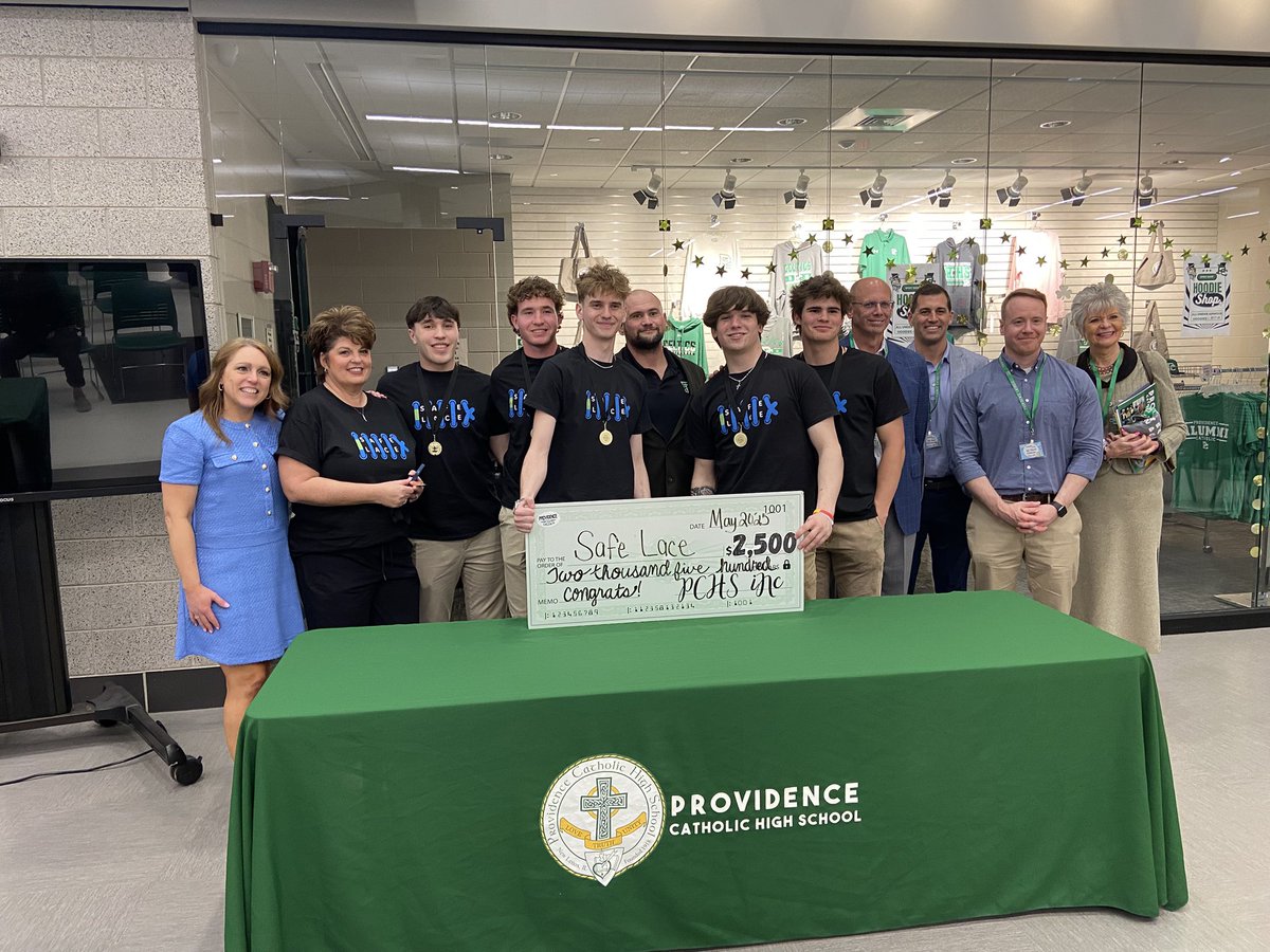 INCubator winners Safe Lace!Congratulations to Tyler, Johnny, Gavin, Gavin, and Jay.