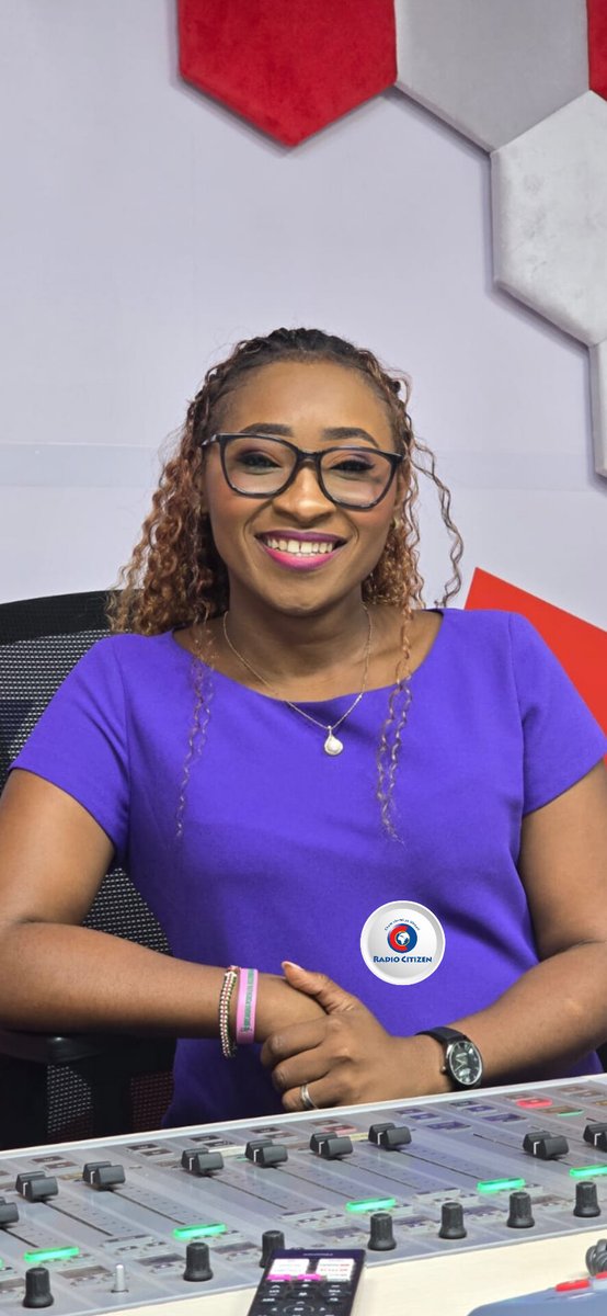 Anza siku yako kwa njia ya kipekee kwa kusifu Bwana hapa katika ibada ya #Pambazuka 

Ni #tbt edition na Queen <a href="/Sally_Mbeyu/">Sally Mbeyu</a> 
Unashukuru Mungu kwa lipi asubuhi ya leo? 
#RadioNumberOne