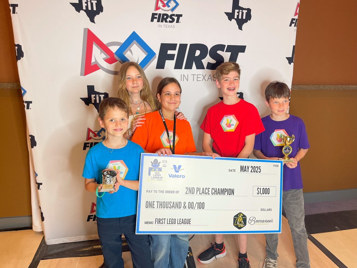 FIRSTinTexas's tweet image. Our FIRST LEGO League teams had a fantastic time at Buc Days! From creative pirate-themed costumes to exciting games, this off-season event was filled with energy and FUN on the high seas of STEM! ⚓🤖🏴‍☠️ 
#BucDays #FLL #STEM #FIRSTinTexas