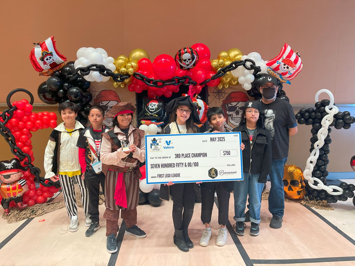 FIRSTinTexas's tweet image. Our FIRST LEGO League teams had a fantastic time at Buc Days! From creative pirate-themed costumes to exciting games, this off-season event was filled with energy and FUN on the high seas of STEM! ⚓🤖🏴‍☠️ 
#BucDays #FLL #STEM #FIRSTinTexas