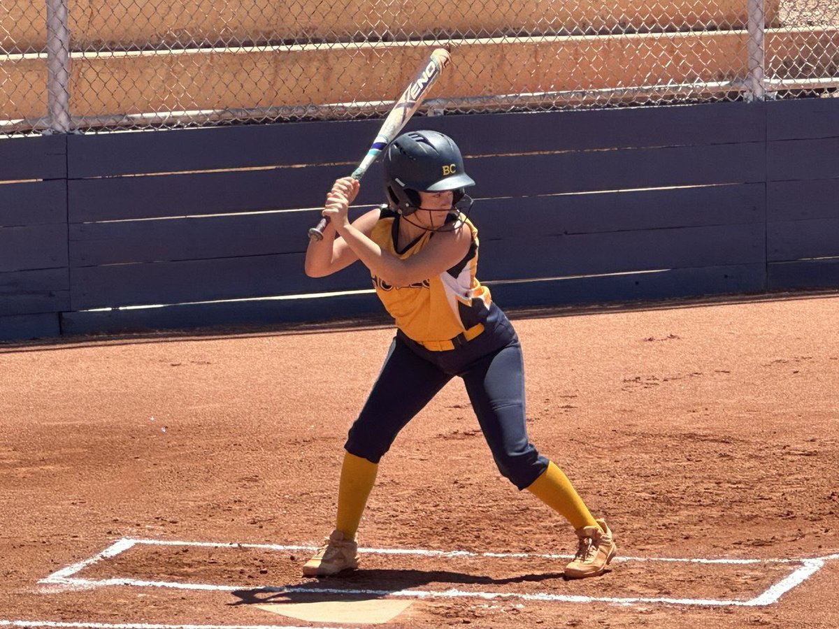 boulder_hs's tweet photo. Softball's first-round Regional win came with a twist—after starting in the rain and getting suspended in the middle of the 1st inning before even stepping up to bat, the Eagles came back strong and finished with an 11-5 victory over Del Sol! #bchs41 #BCHSSoftball #PostseasonPush https://t.co/IDEZiIk7bP
