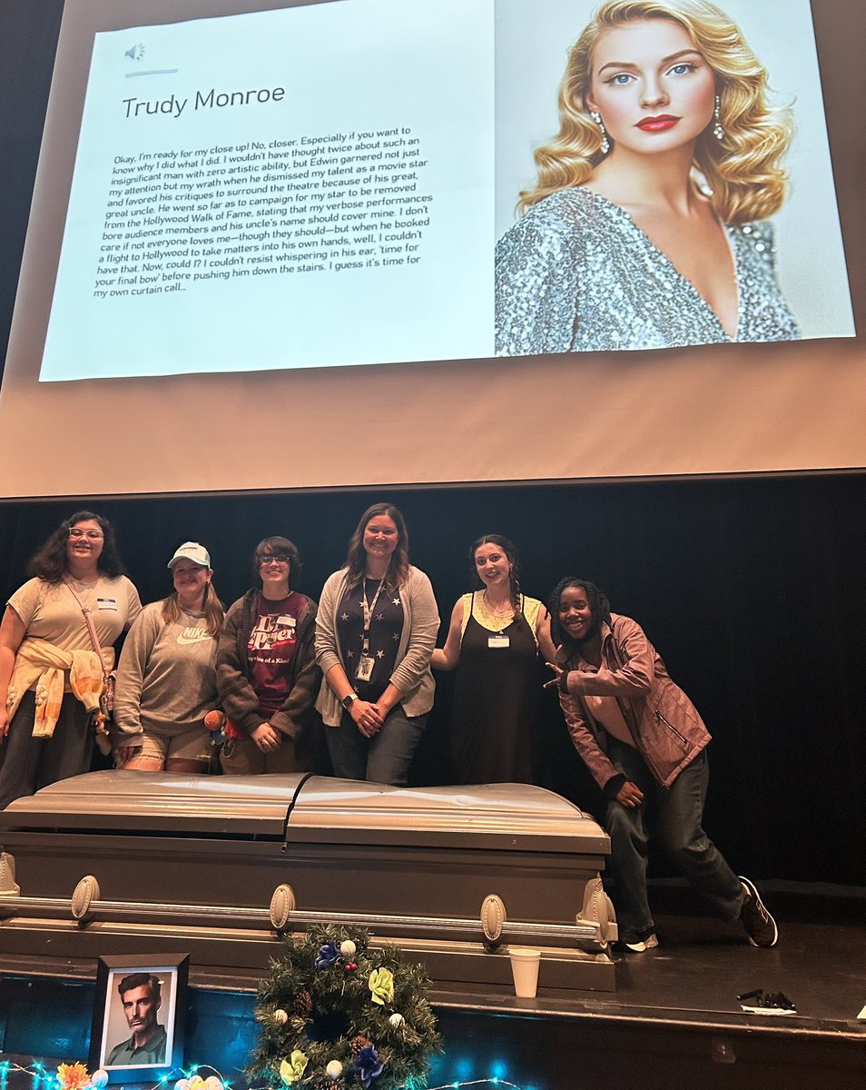 SGH_Humanities's tweet image. A little murder mystery fun with the Creative Writing Club!