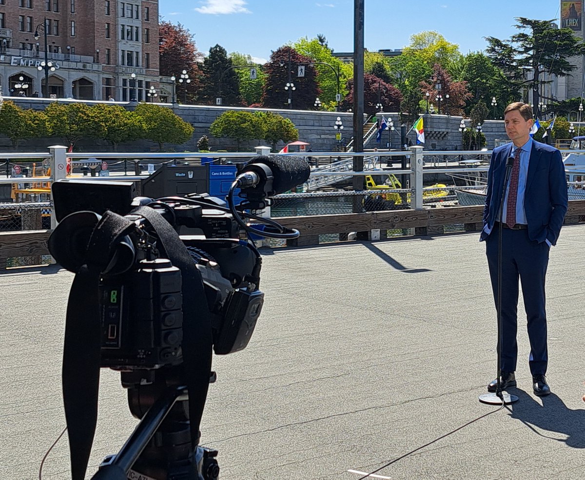Earlier today, we welcomed the B.C Premier, David Eby, to the Inner Harbour. The Premier conducted his weekly media conference on Ship Point Pier in front of the Canada sign. It was exciting to see the Premier at work in the middle of our working harbour community.