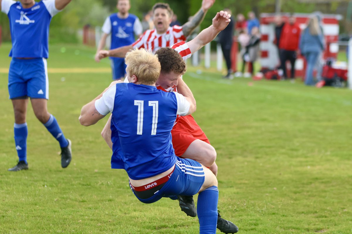 <a href="/TollcrossTh/">Tollcross Thistle</a> <a href="/LoganleaAfc/">Loganlea United AFC</a> <a href="/LeafaOfficial/">Official_LEAFA</a> <a href="/ScotAmFA/">Scottish Amateur FA</a> <a href="/OfficialCatchup/">Official Catchup</a> <a href="/FootballNation/">Football Nation</a> <a href="/DavidRamage10/">David Ramage</a> <a href="/FNTeamwear/">FN Teamwear</a> <a href="/SWPhotography07/">SW Photography 📸🇳🇬⚽️🇳🇬</a>
