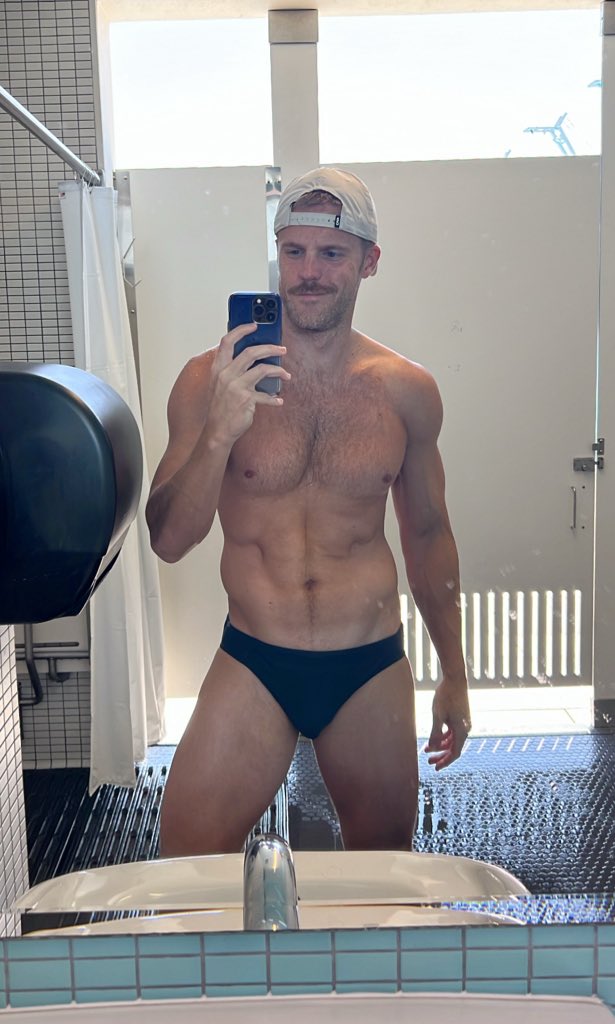 JTaco_Tech2's tweet image. Humpday lap swim ✅