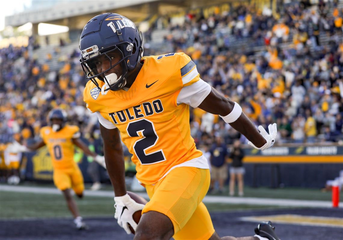 Travoris”𝖈𝖍𝖔𝖕”Black8 (@travorisblack4) on Twitter photo After a great conversation with <a href="/ToledoQBs/">Robert Weiner</a> blessed to receive my 3rd division1 offer from Toledo💛 💙! <a href="/polk_way/">PolkWay</a> <a href="/DylanOliver23/">PolkwayDylan</a> <a href="/coachhenn12/">Henderson Taylor</a> <a href="/Kelvin_Broome/">Coach KB</a> <a href="/CountyPolk/">PCGridiron</a> <a href="/KevinMoses38/">Kevin Moses LLC</a> <a href="/karlos_sr/">Karlos Williams Sr. (Coach Los)</a> After a great conversation with <a href="/ToledoQBs/">Robert Weiner</a> blessed to receive my 3rd division1 offer from Toledo💛 💙! <a href="/polk_way/">PolkWay</a> <a href="/DylanOliver23/">PolkwayDylan</a> <a href="/coachhenn12/">Henderson Taylor</a> <a href="/Kelvin_Broome/">Coach KB</a> <a href="/CountyPolk/">PCGridiron</a> <a href="/KevinMoses38/">Kevin Moses LLC</a> <a href="/karlos_sr/">Karlos Williams Sr. (Coach Los)</a>