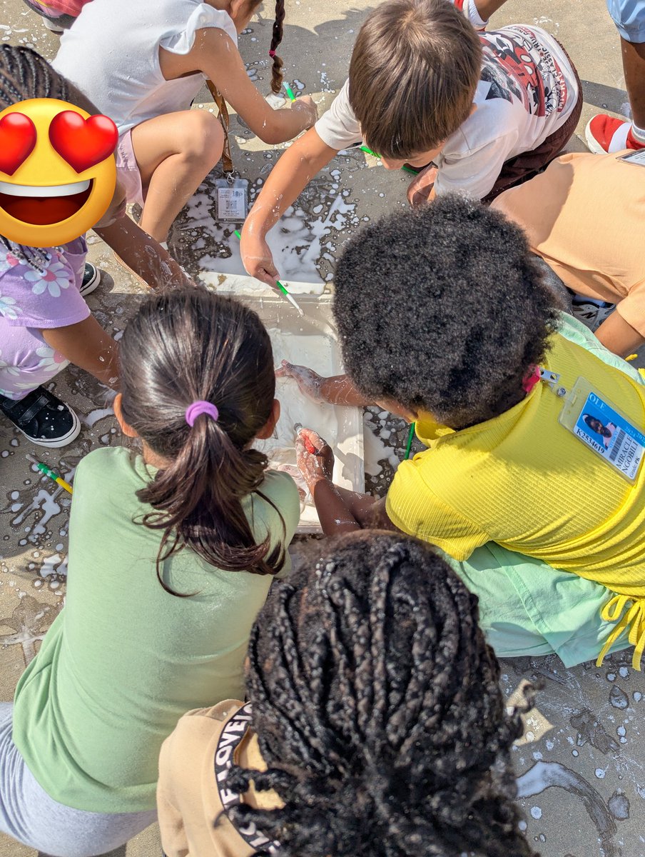 Oooooooobleck!! It was a messy fun kind of day in PreK! <a href="/OLE_Leopards/">Leonard Elementary</a>