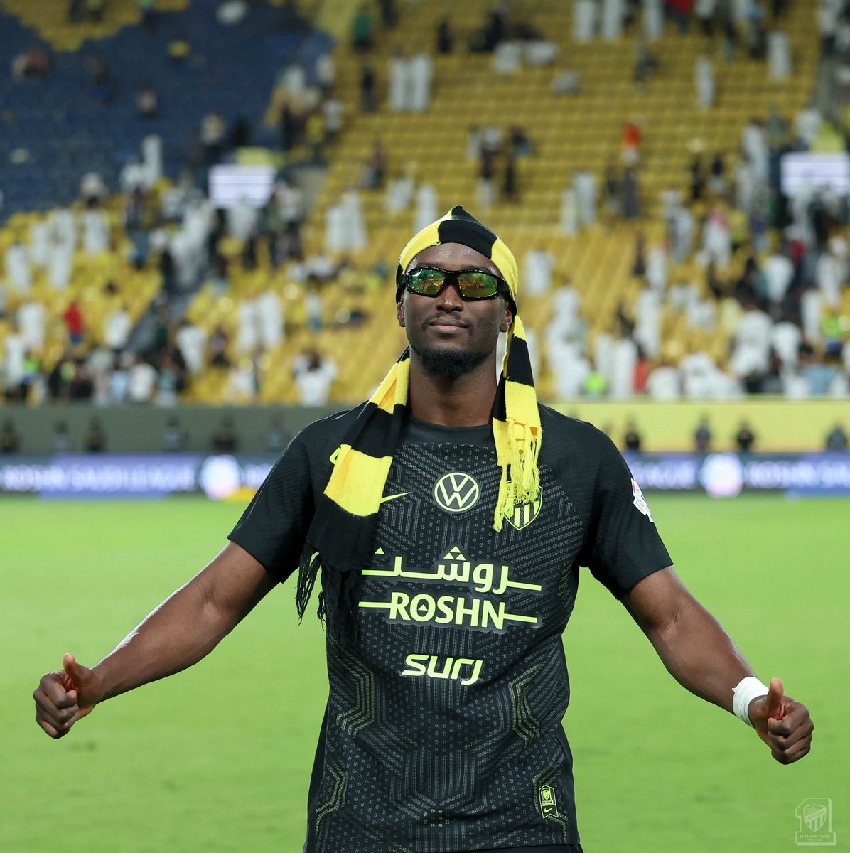 اقوى مدافع فيك يا دوري 🐐🐐🐐🐐