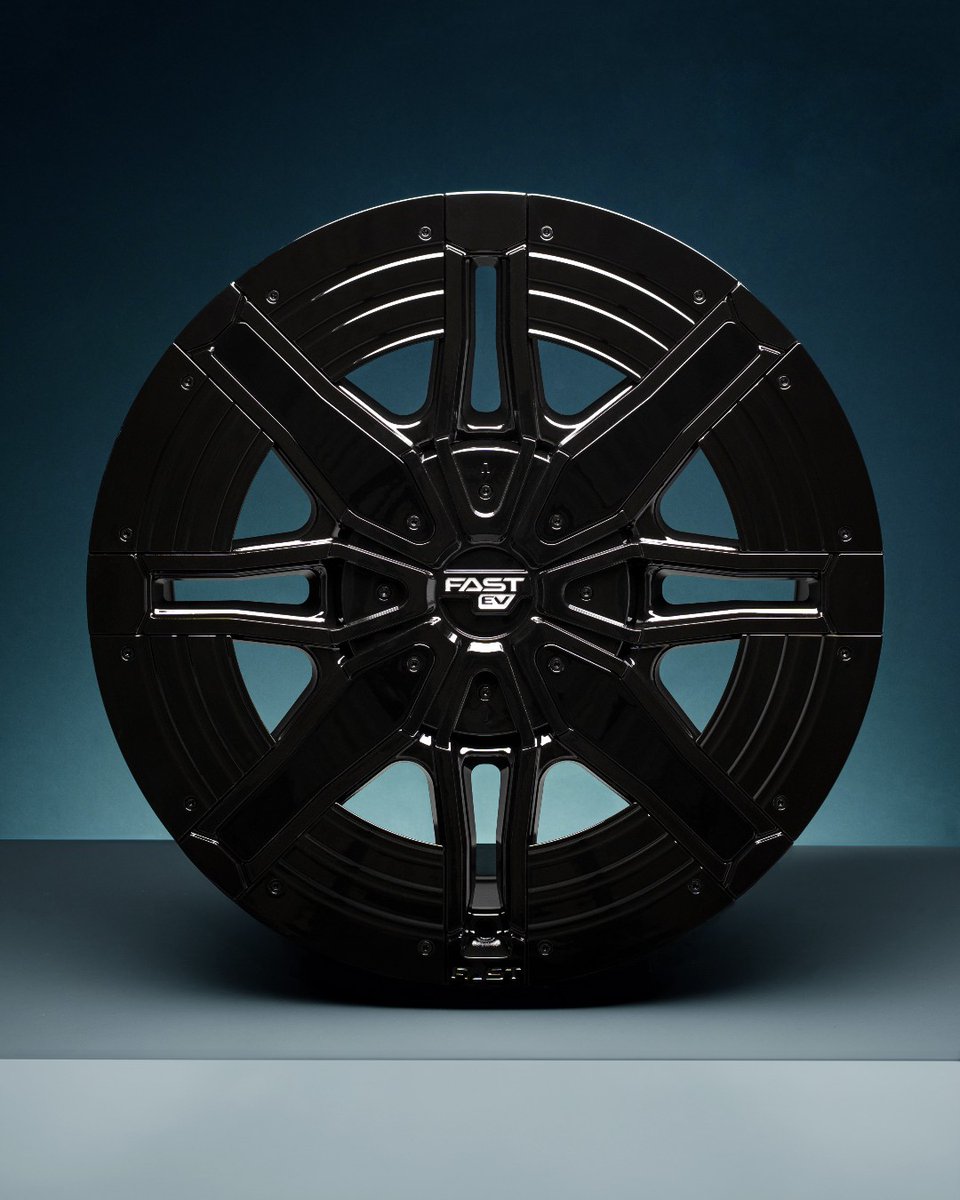 Built for the bigger ride. ⚡🚗

The EV08 is our newest Fast EV wheel engineered for larger electric vehicles with aero, durability &amp; range in mind.

Now featuring removable inserts for customizable style. 🔥