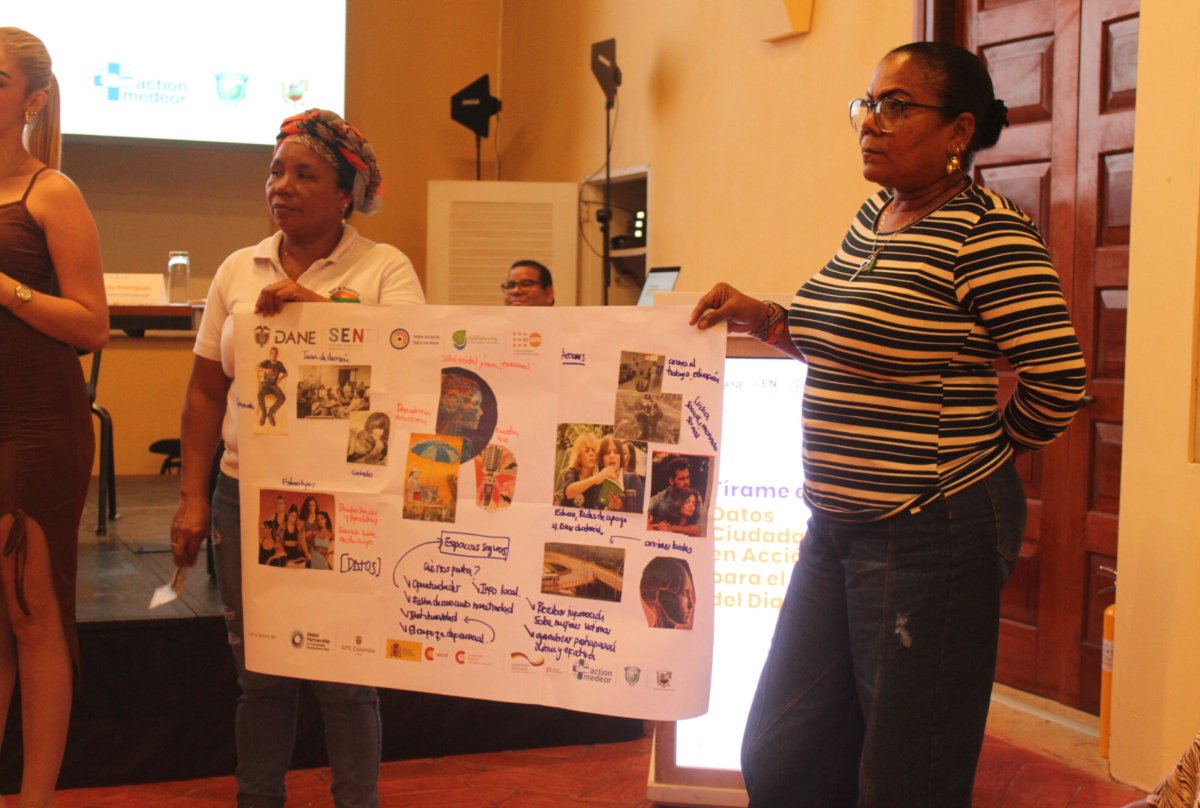 APCColombia's tweet image. En este laboratorio viviente, se resaltan #DatosCiudadanos que provienen de líderes comunitarios, jóvenes, pescadores artesanales, expertos en datos, entre otros, los cuales se unen para crear, analizar y defender la información que cuenta sus realidades.#MakeInclusiveDataTheNorm