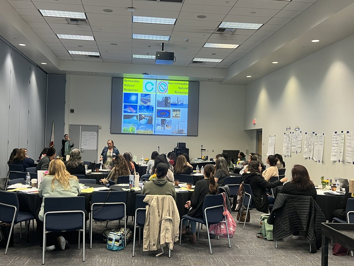 brown914's tweet photo. Dual Language Programs amplified with pedagogical “Teaching for #Biliteracy” quality professional learning by Karen Beeman &amp; team! Wonderful to gave an #EPiCC 👥 group here build 🔨 🌍 capacity from so many counties here @VenturaCOE #coresubjects en Español #programmatic #bridge https://t.co/aM2J6MCthd