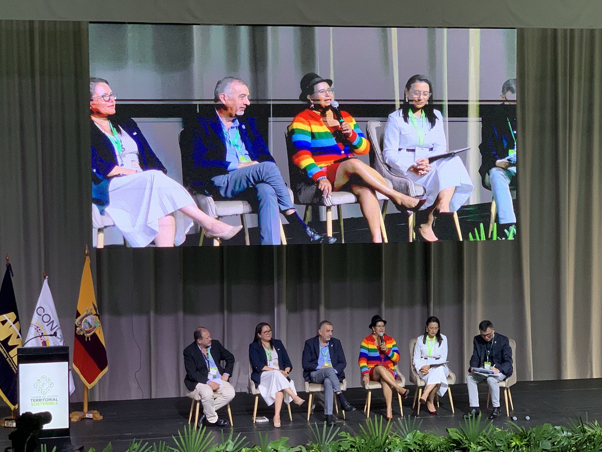 Una delegación de la Carrera de Ingeniería Geoespacial de la UFA <a href="/ESPEU/">ESPE</a>, participa d la 
#CATS2025, organizada por <a href="/CongopeEcuador/">CONGOPE</a> <a href="/AMEcuador/">Municipalidades Ec</a> <a href="/ConagopareN/">Conagopare Nacional</a> Felicitamos a los organizadores por la calidad del evento, sus conferencistas y panelistas.