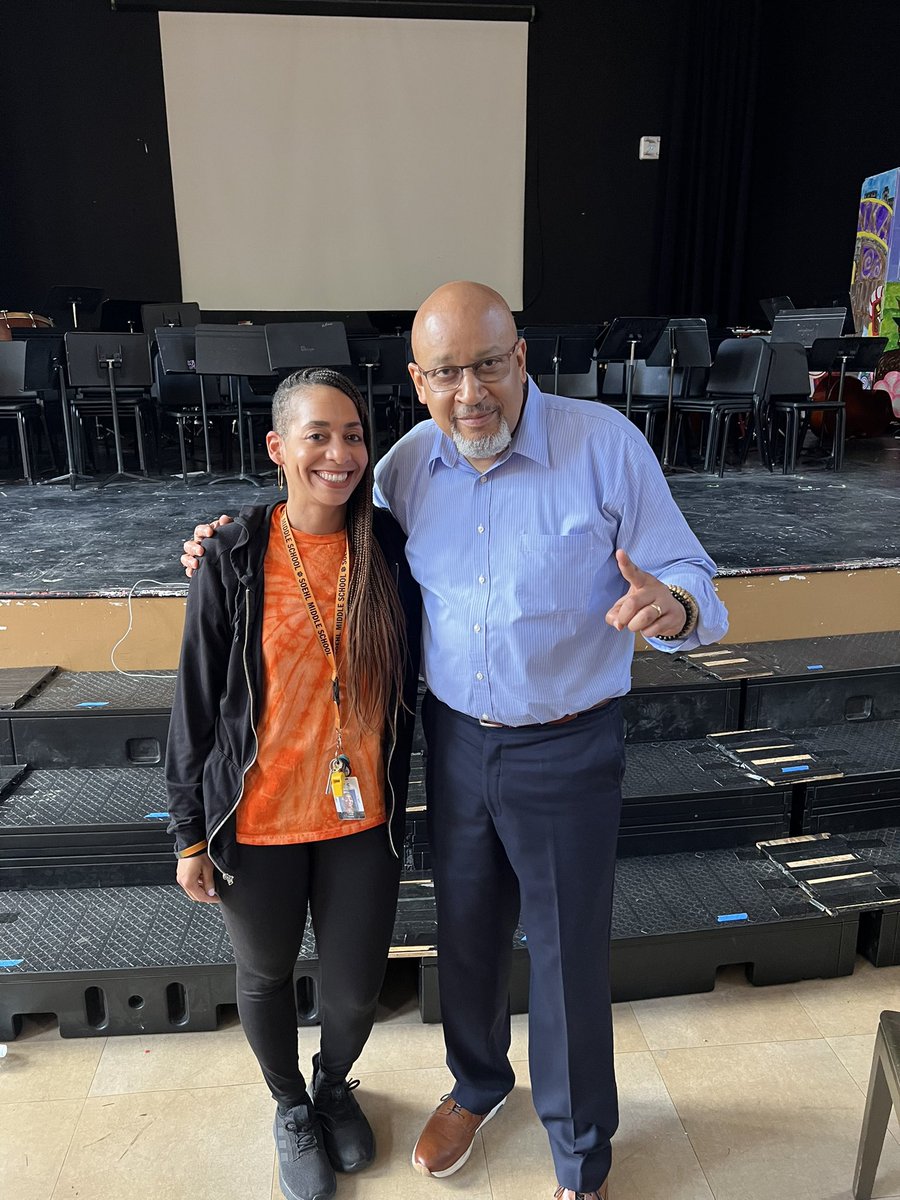Thank you <a href="/PrincipalKafele/">Principal Kafele</a> for speaking to <a href="/SoehlLPS/">Joseph E. Soehl Middle School</a> and <a href="/LPS_McManus/">McManus Middle School</a> faculty and staff this afternoon! I always enjoy learning from you! <a href="/AtiyaYPerkins/">Atiya Y Perkins Ed. D.</a> <a href="/MrWalkerLPS/">David Walker</a> <a href="/principalglong/">Gwendolyn Long</a> #LindenLearns
