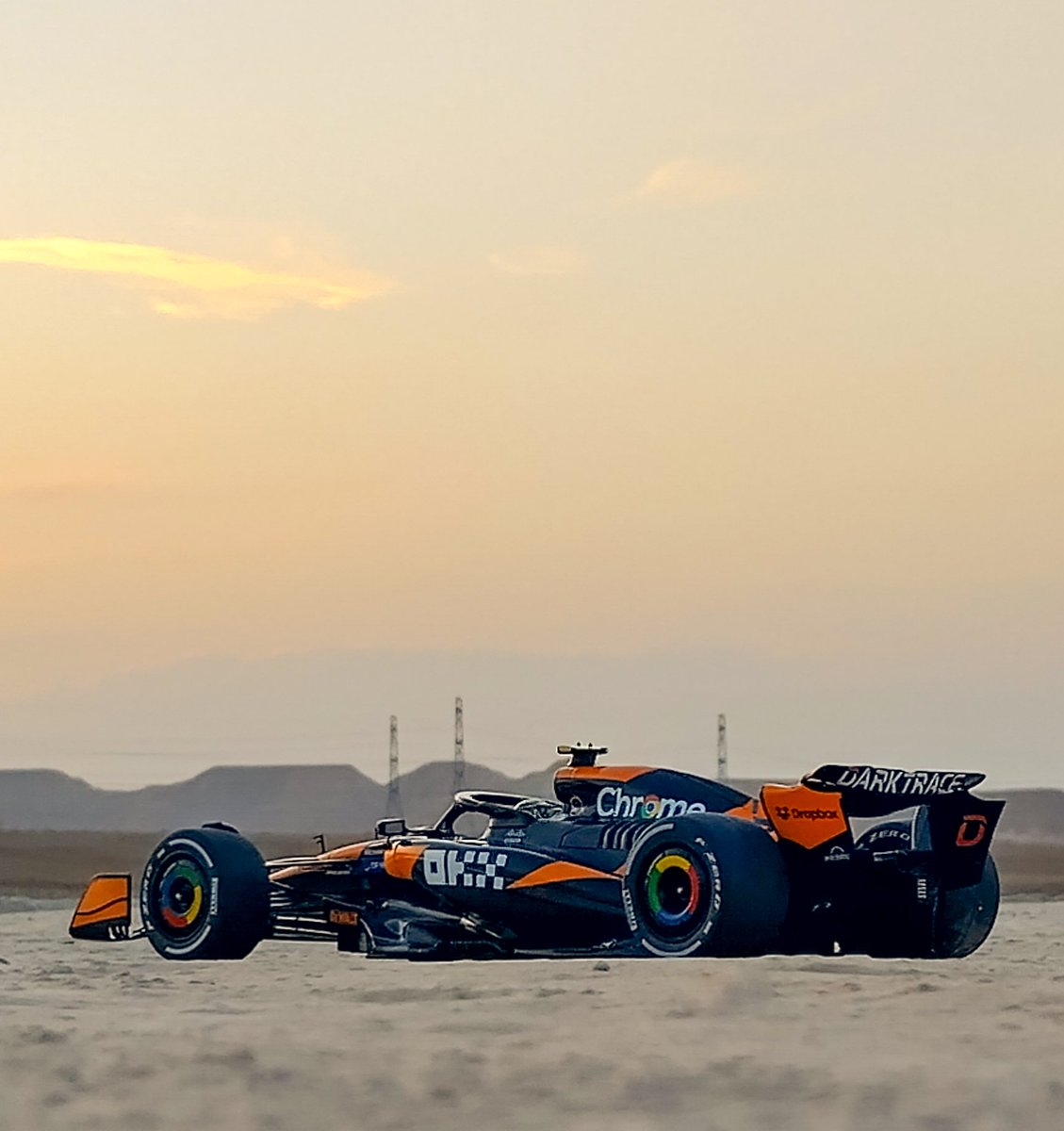 bilotheleader1's tweet photo. @ahmed_baokbah @aandejani @KhodrRawi @FirasNimri @khalilracing @xHamzaTal @IbrahimAlZubadi @naifmutiri @hadialkatheri1 @kb_formula1 أنا أشكرك على مرورك وكلامك الطيب ♥️♥️
استفدت منك كثير صدقاً
معلومة ما امداني اكتبها في التغريدة..
حرفياً خلف الجبال في الصورة حتكون حلبة القدية
اللي ننتظرها بفارغ الصبر 😍 https://t.co/TWKPejQOKB