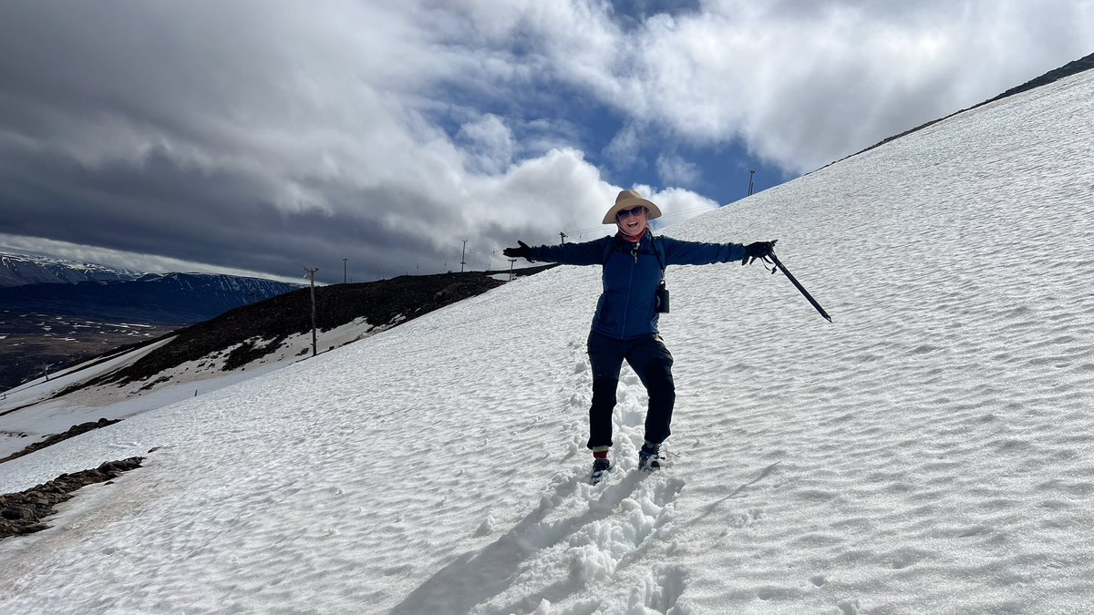 Another great day with <a href="/TheUKCA/">UK Centre for Astrobiology</a> out sampling ⛏️