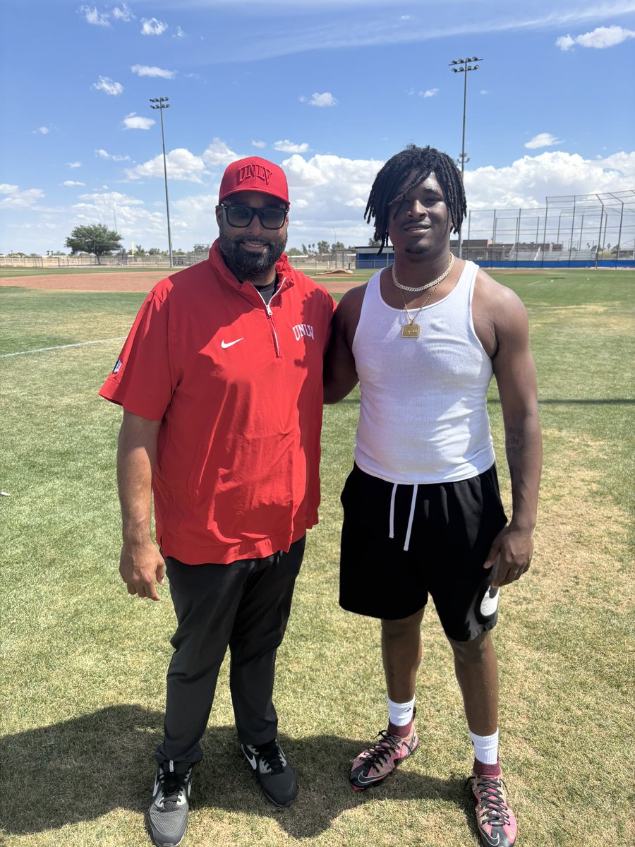 Aveon Williams (@aveonwilliam11) on Twitter photo Wanna thank <a href="/CoachAMayes/">Adrian Mayes</a> for coming too see me today and giving me a opportunity to play both sides of the ball <a href="/unlvfootball/">UNLV Football</a>
<a href="/coachluna_CG/">Mark Luna</a> <a href="/CguhsFootball/">Casa Grande Cougar Football</a> <a href="/azc_obert/">Richard Obert</a> <a href="/BJMedia1/">BJ Media</a> <a href="/AZSPORTSNETWORK/">azsportsnetwork</a> <a href="/JUSTCHILLY/">Just Chilly</a> Wanna thank <a href="/CoachAMayes/">Adrian Mayes</a> for coming too see me today and giving me a opportunity to play both sides of the ball <a href="/unlvfootball/">UNLV Football</a>
<a href="/coachluna_CG/">Mark Luna</a> <a href="/CguhsFootball/">Casa Grande Cougar Football</a> <a href="/azc_obert/">Richard Obert</a> <a href="/BJMedia1/">BJ Media</a> <a href="/AZSPORTSNETWORK/">azsportsnetwork</a> <a href="/JUSTCHILLY/">Just Chilly</a>