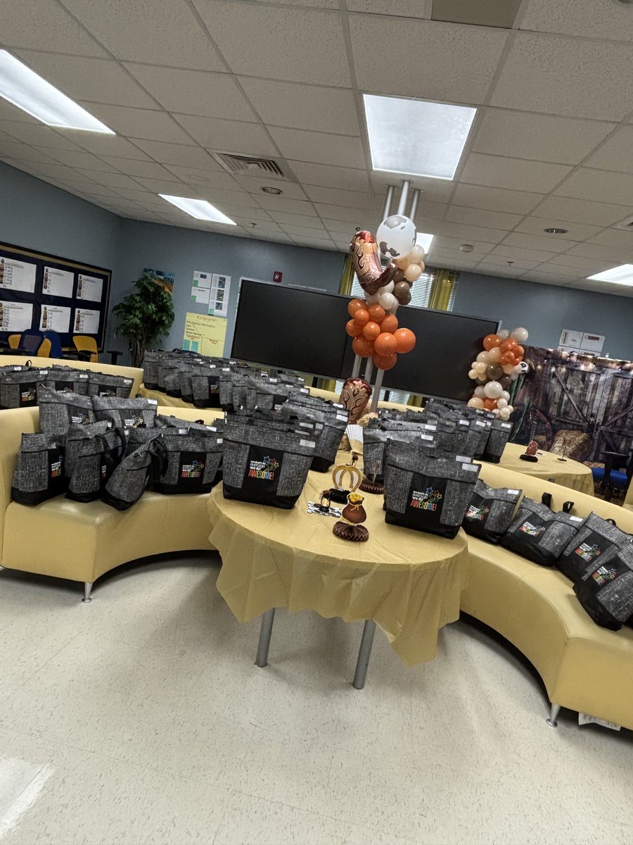 Feldwood Elementary School (@feldwoodes) on Twitter photo Day 3 and our teachers have their "boots on the ground" serving up trail mix to show them that we are all in this trail ride together!! Happy Teacher Appreciation! <a href="/shantarawcrooks/">Shantara Whitaker Crooks</a> <a href="/FeldwoodES/">Feldwood Elementary School</a> <a href="/FultonCoSchools/">FultonCountySchools</a> Day 3 and our teachers have their "boots on the ground" serving up trail mix to show them that we are all in this trail ride together!! Happy Teacher Appreciation! <a href="/shantarawcrooks/">Shantara Whitaker Crooks</a> <a href="/FeldwoodES/">Feldwood Elementary School</a> <a href="/FultonCoSchools/">FultonCountySchools</a>