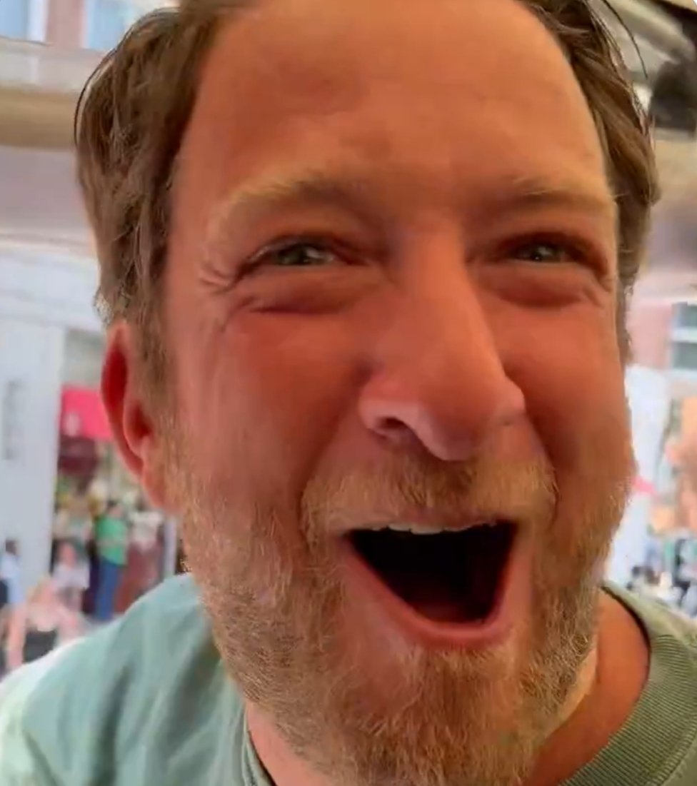 BasedSamParker's tweet image. POV: You're a 2-year old with a Howitzer