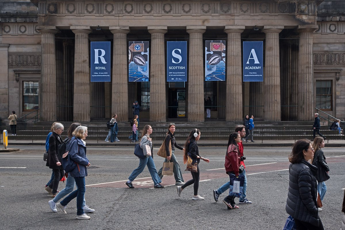 AlanWilson_SP's tweet image. I've gotten into the habit of retaking this shot everytime the banners change! 🙄
#Edinburgh