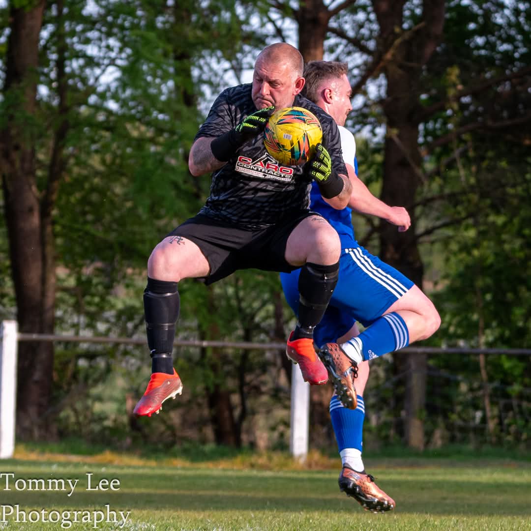 <a href="/LoganleaAfc/">Loganlea United AFC</a> 3 <a href="/TollcrossTh/">Tollcross Thistle</a> 2.
Photos from tonights <a href="/leafa/">りーふぁ</a> Saturday Premier Division game in Addiewell.
<a href="/scottish_aff/">AmateurFixturesResultsSCO</a> <a href="/scotfootfixs/">Scottish Football Fixtures</a> <a href="/ScotAmFA/">Scottish Amateur FA</a> 
facebook.com/media/set/?set…